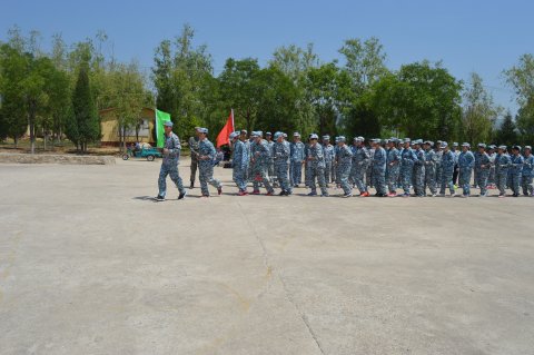 學(xué)生軍訓(xùn)拓展訓(xùn)練